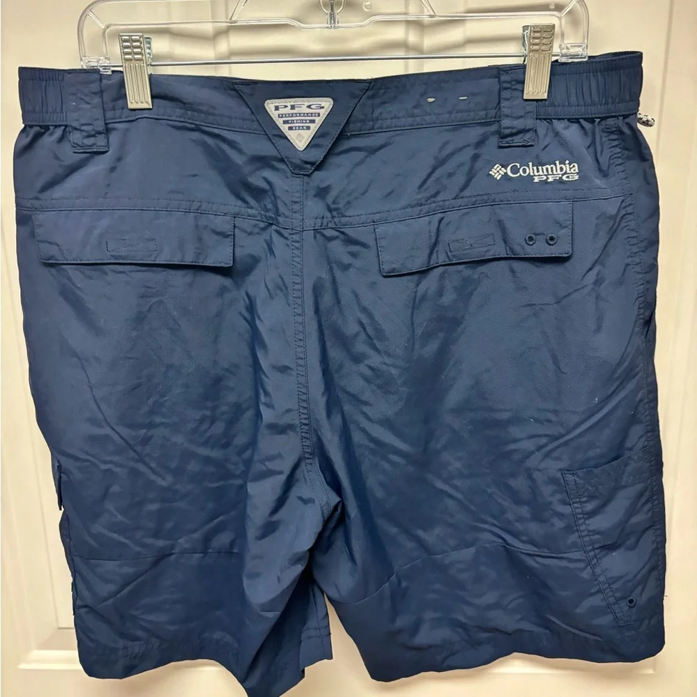Columbia PFG shorts‎